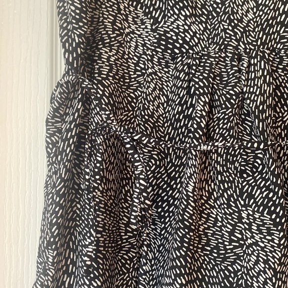 Motherhood Maternity silky top size Large - Picture 3 of 8